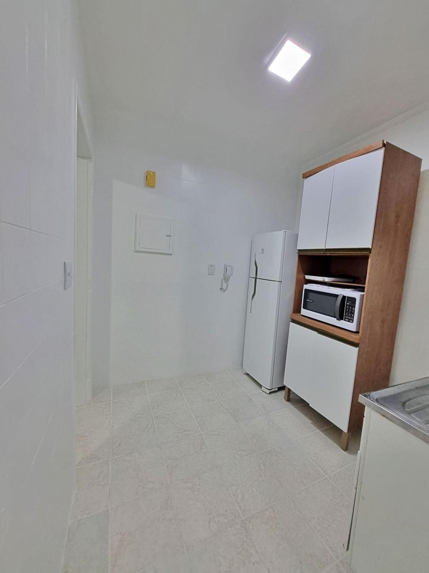 01 Dorm Reformado C/Ar Cond, Wi-Fi, 1 Vaga, Enseada, Prox Ao Pao De Acucar Apartment Guaruja Exterior photo